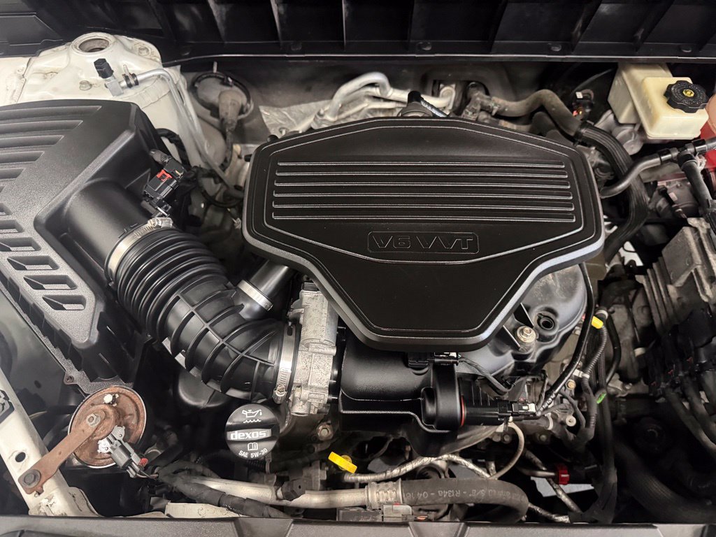 Used 2017 GMC Acadia SLT FWD image 9