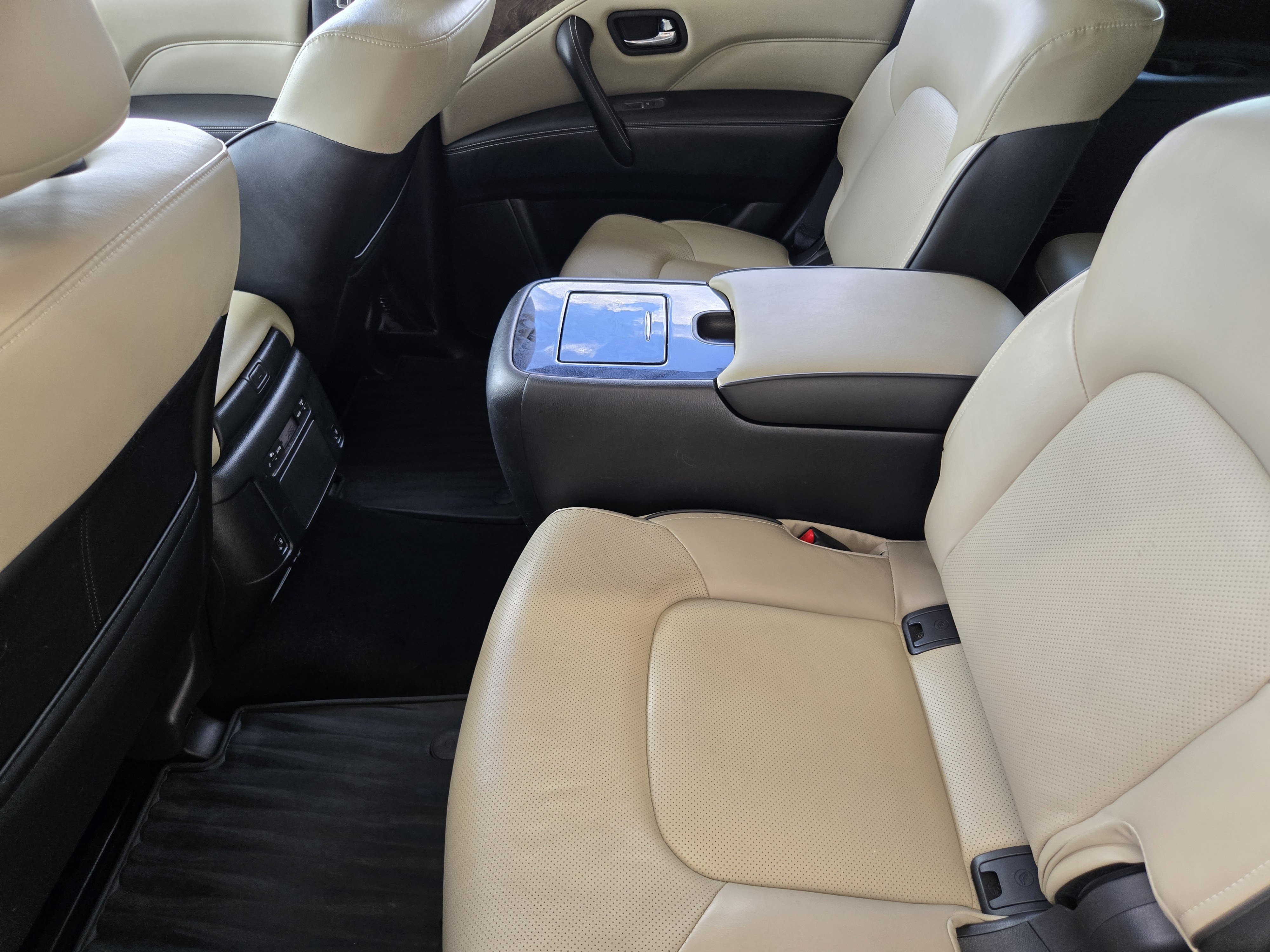 Used 2023 INFINITI QX80 Premium Select w/ Cargo Package AWD/4WD image 21