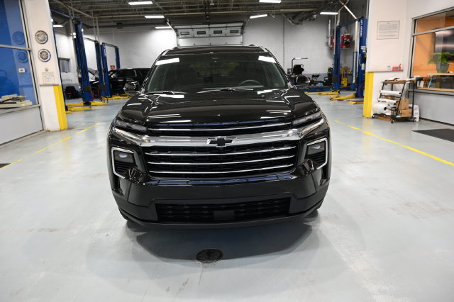 New 2027 Chevrolet Traverse LT w/ Driver Confidence Package AWD/4WD image 2