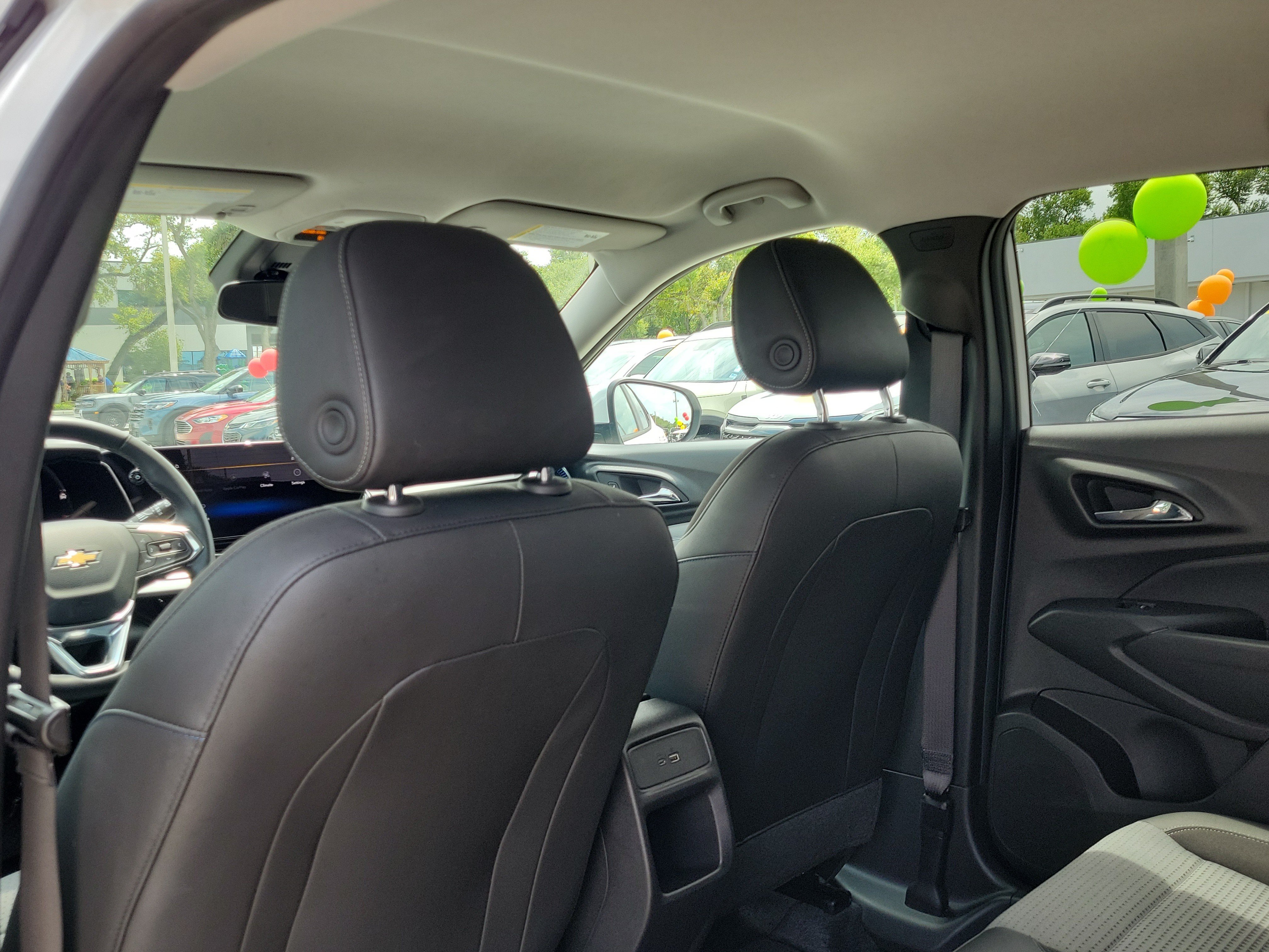 Used 2024 Chevrolet Trax LT w/ Driver Confidence Package FWD image 13