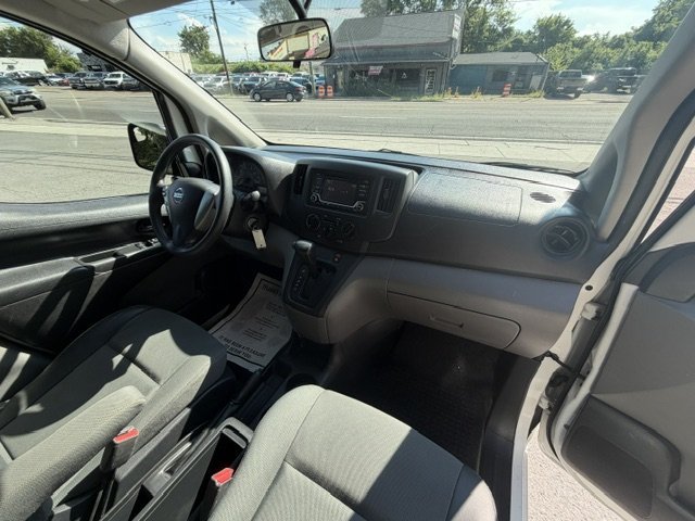 Used 2019 Nissan NV200 S w/ Back Door Glass Package FWD image 21