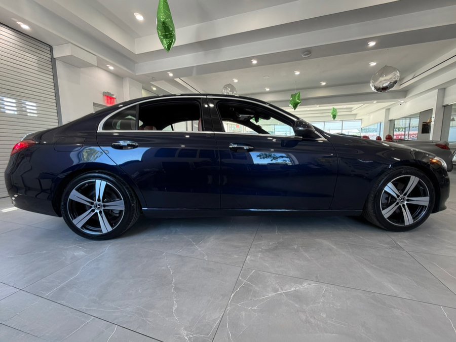 Used 2022 Mercedes-Benz C 300 4MATIC Sedan image 9