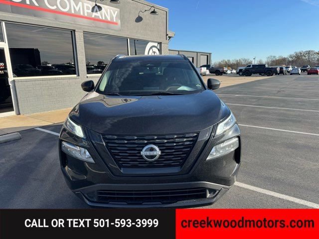 Used 2023 Nissan Rogue SV w/ SV Premium B Package image 8