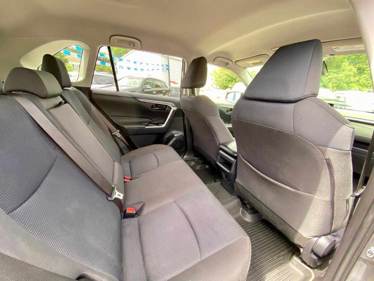 Used 2019 Toyota RAV4 LE w/ All Weather Liner Package AWD/4WD image 9