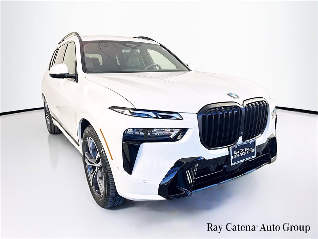 Used 2026 BMW X7 xDrive40i w/ Executive Package image 1