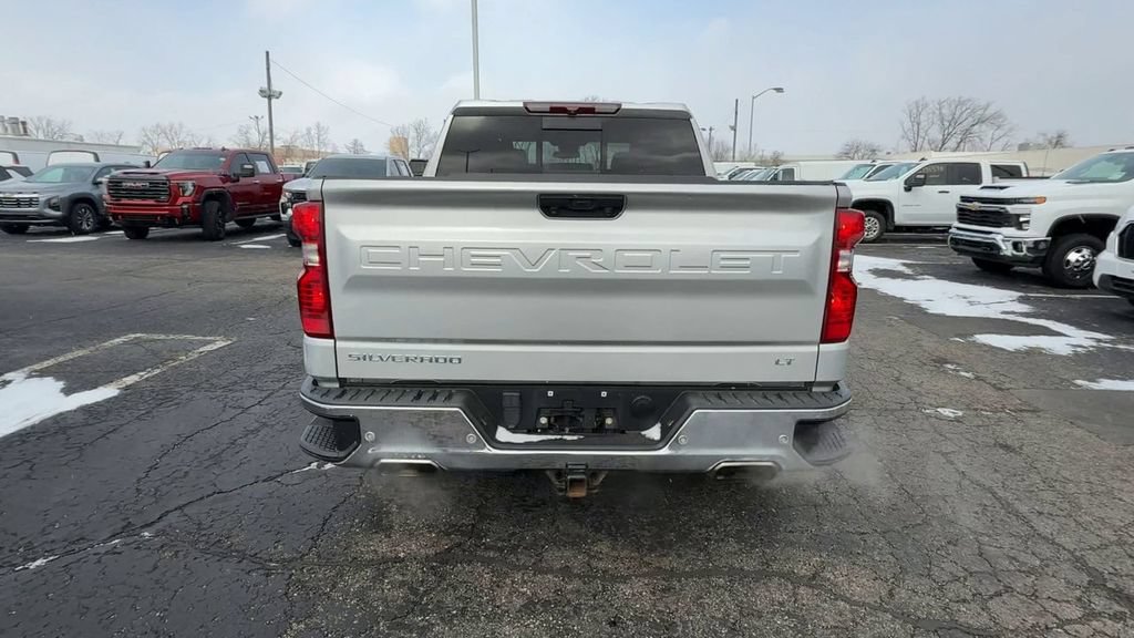 Used 2022 Chevrolet Silverado 1500 LT AWD/4WD image 7