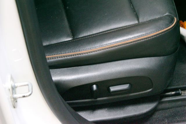 Used 2020 GMC Acadia AT4 w/ GMC Pro Grade Package AWD/4WD image 12