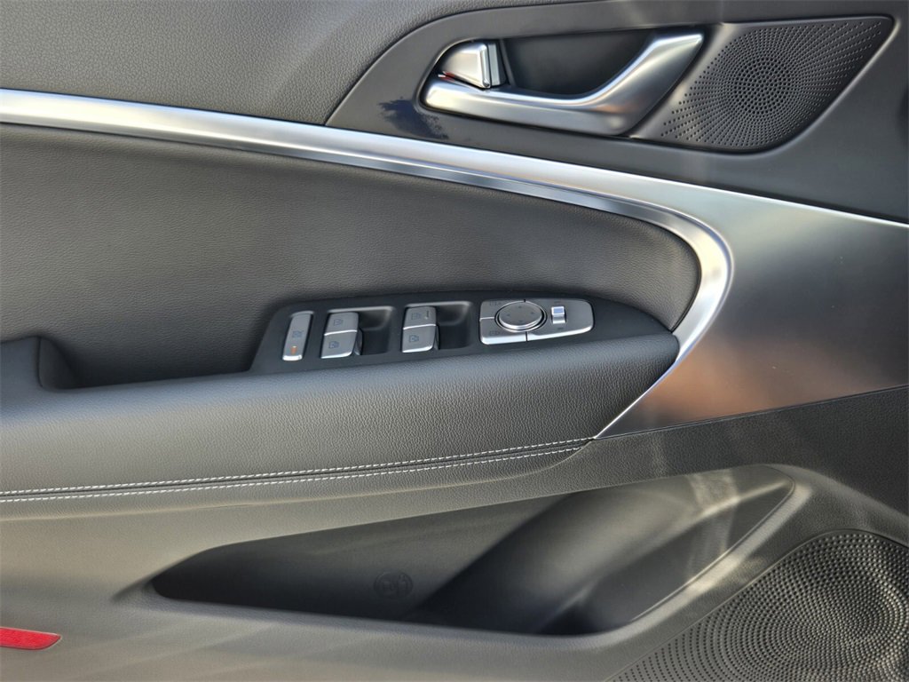 New 2026 Genesis G70 2.5T image 13