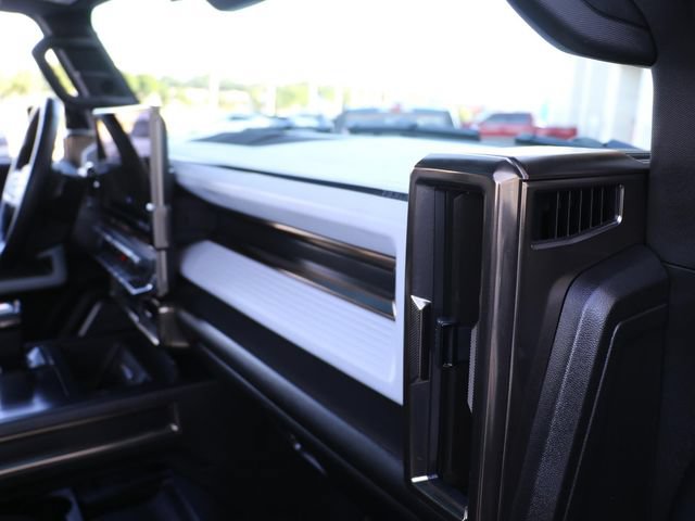 Used 2024 GMC Hummer EV 3X AWD/4WD image 13
