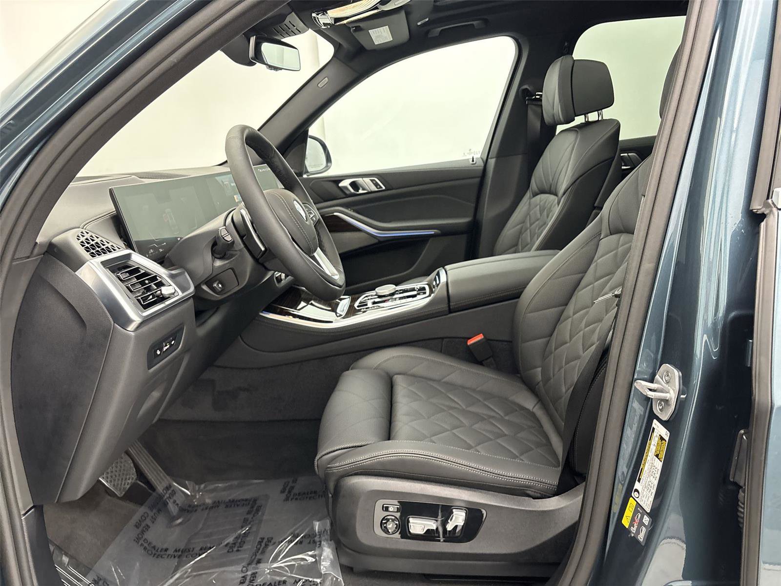 New 2026 BMW X5 xDrive50e AWD/4WD image 25