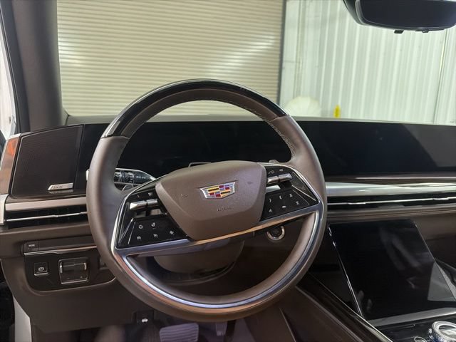 Certified 2026 Cadillac Escalade Luxury w/ LPO, Floor Liner Package RWD image 13