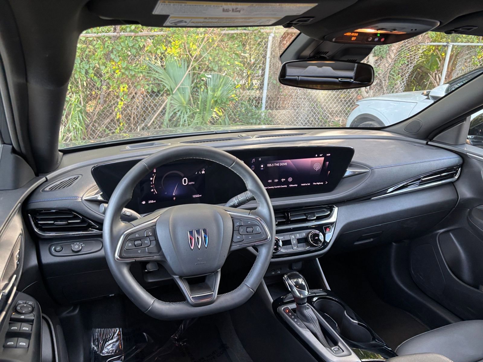 Used 2025 Buick Envista Sport Touring image 33