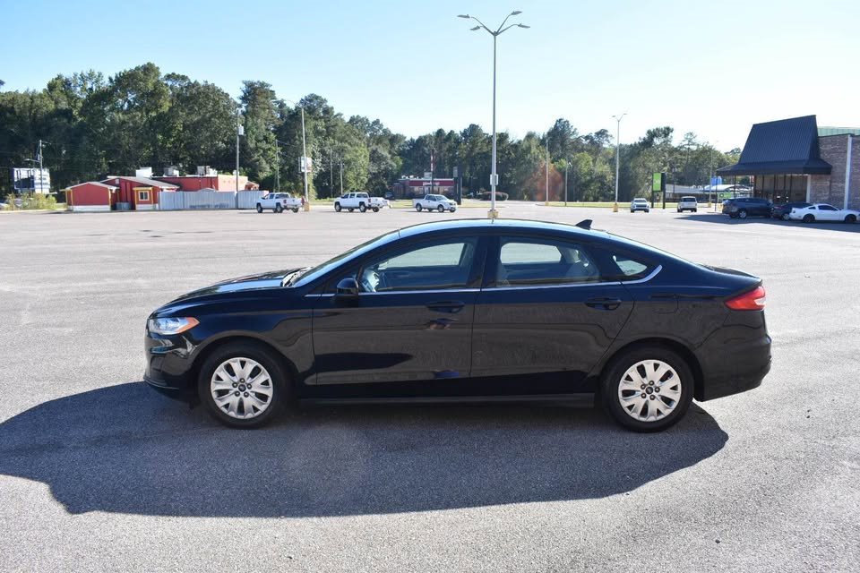 Used 2020 Ford Fusion S image 5