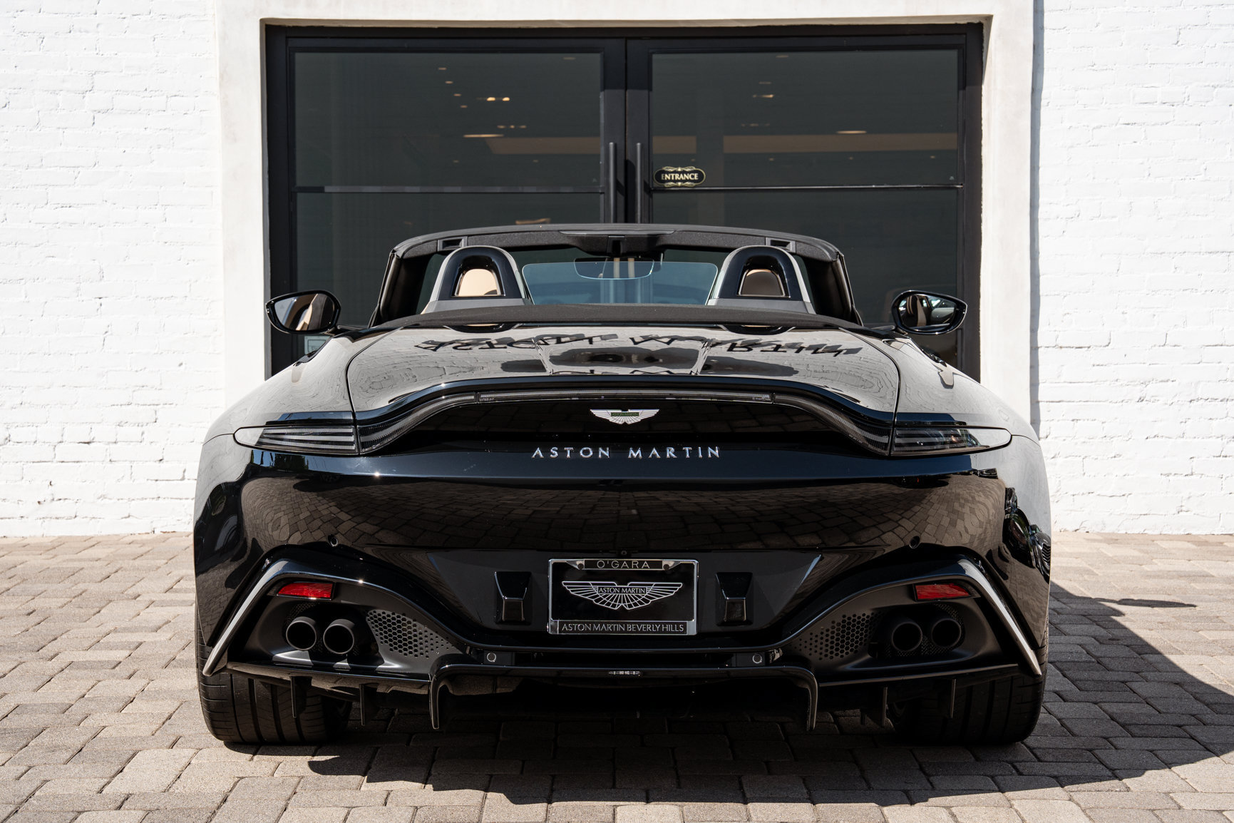 Used 2023 Aston Martin V8 Vantage Roadster RWD image 20