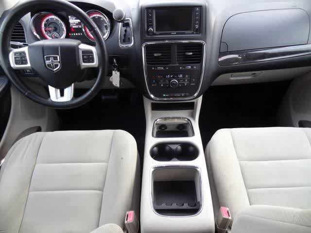 Used 2012 Dodge Grand Caravan Crew w/ Safety Sphere Group FWD image 12