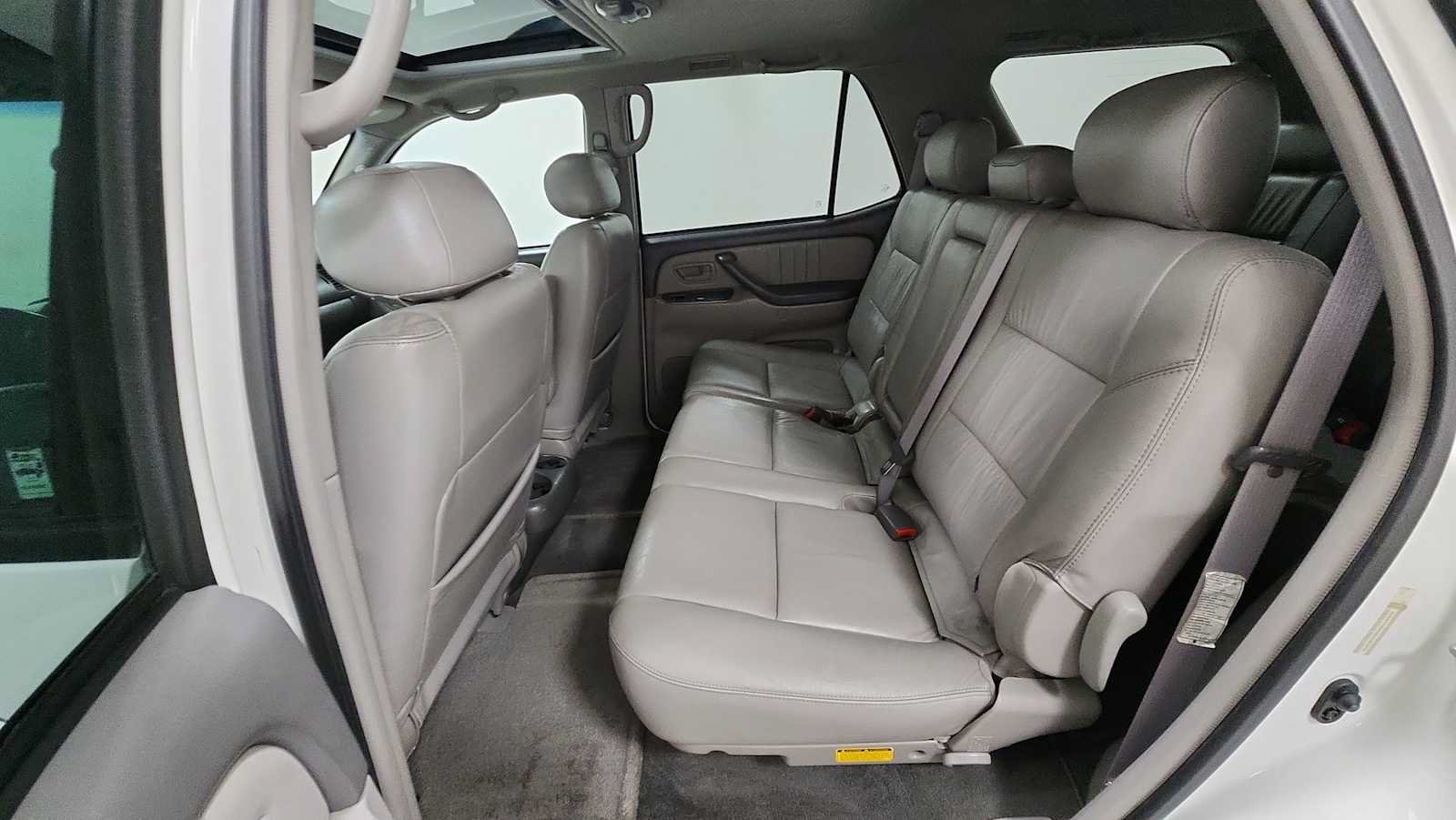 Used 2002 Toyota Sequoia Limited AWD/4WD image 23