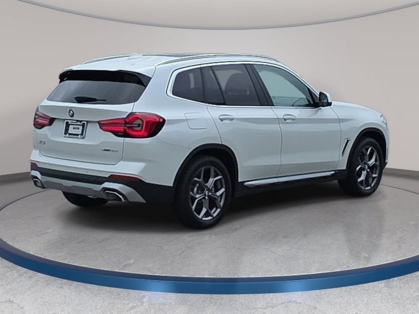 Used 2023 BMW X3 xDrive30i w/ Premium Package w/ZPA AWD/4WD image 5