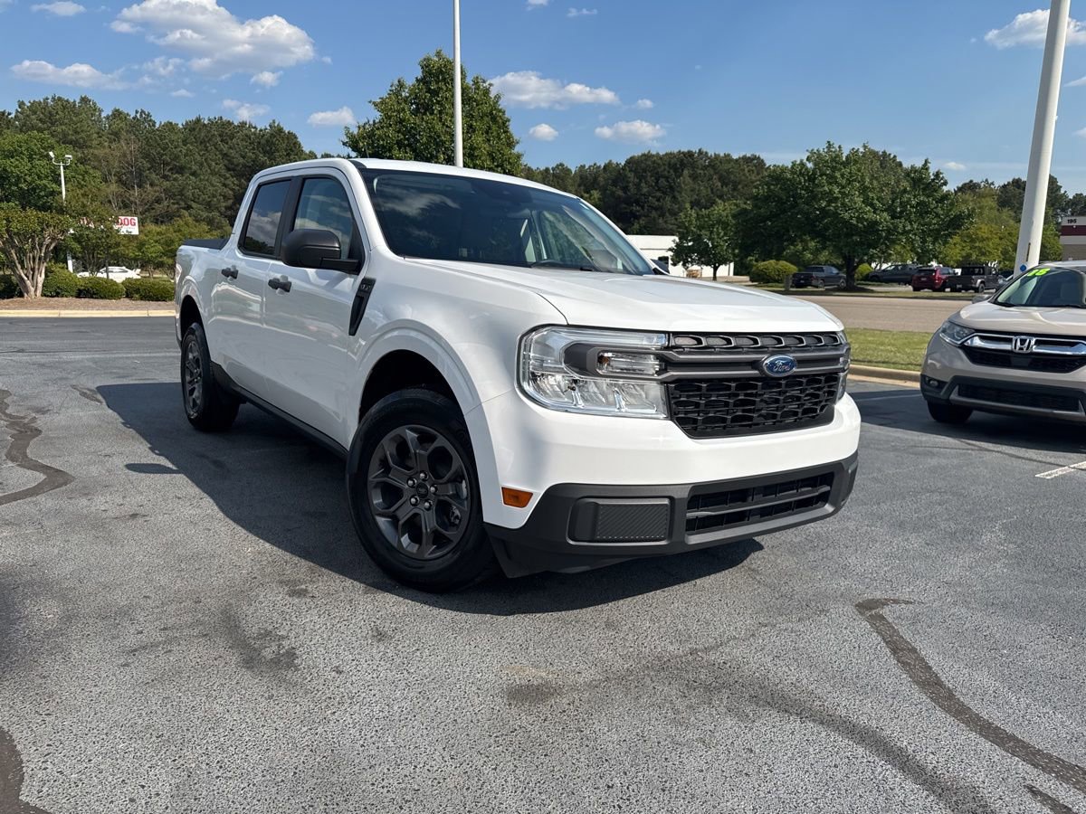 Used 2024 Ford Maverick XLT FWD image 1