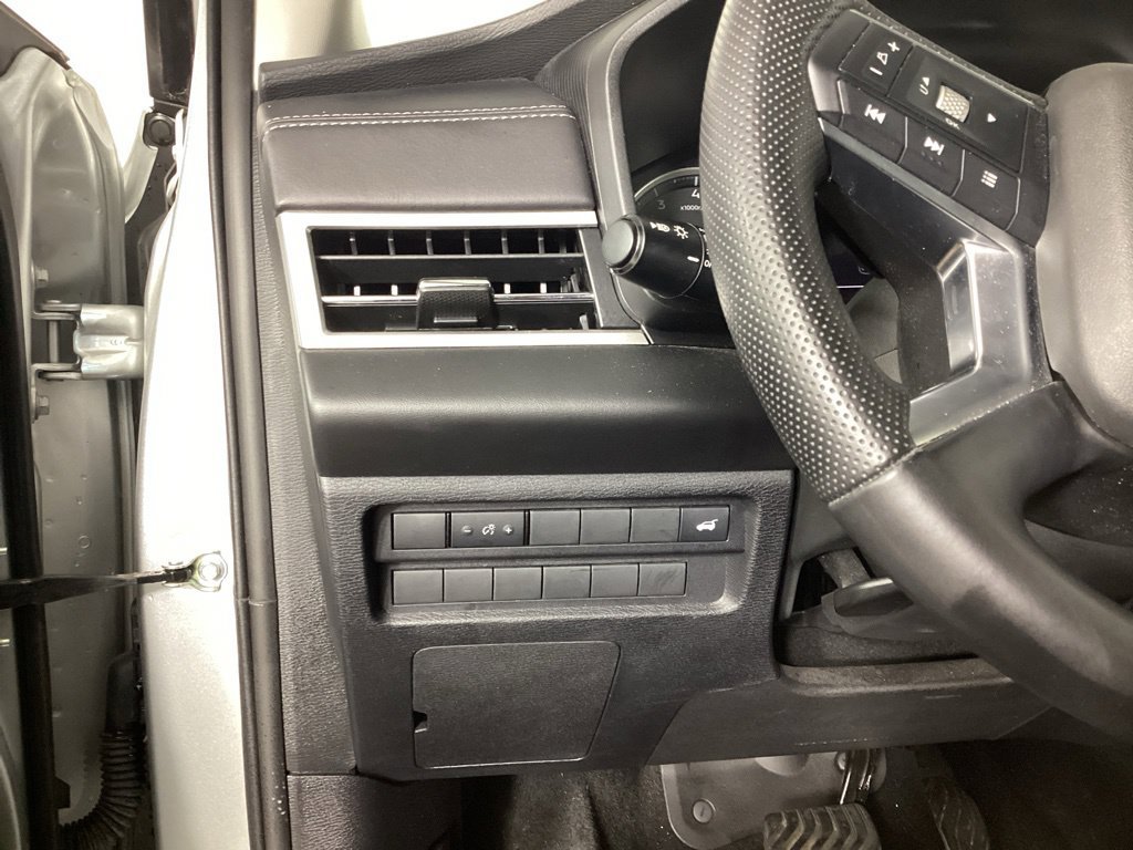 Used 2025 Mitsubishi Outlander SE AWD/4WD image 12