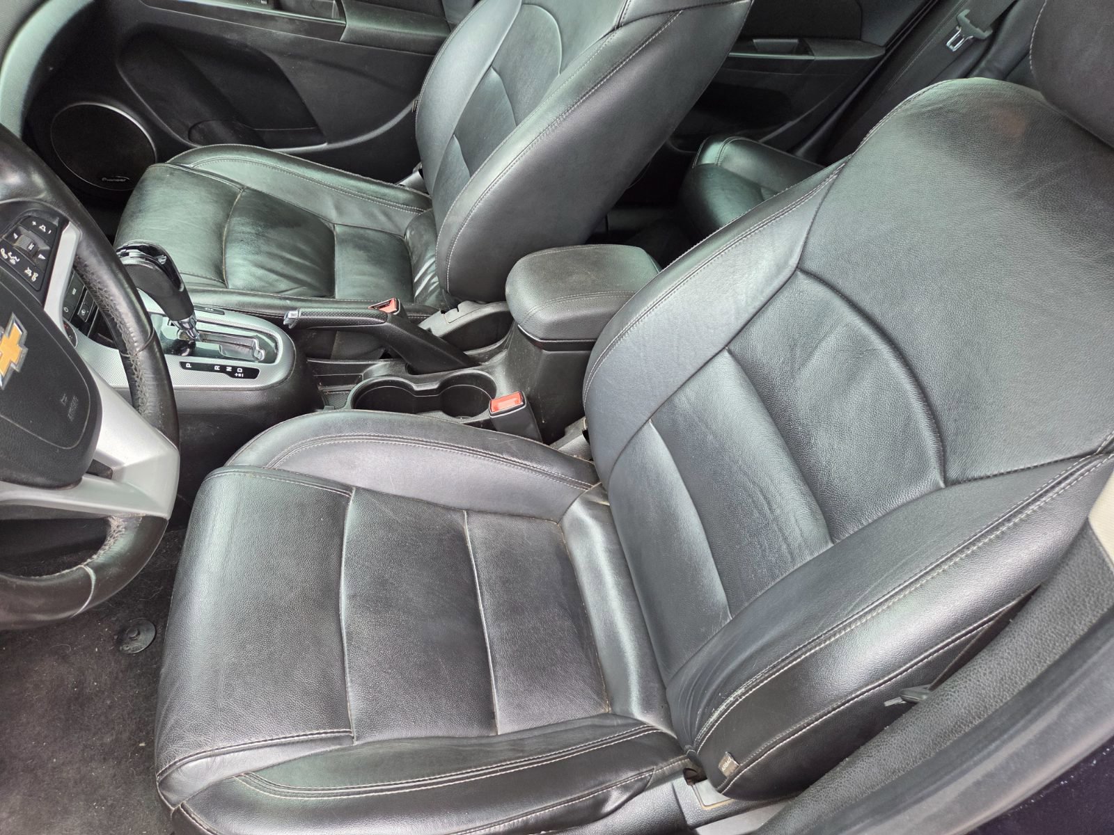 Used 2015 Chevrolet Cruze LTZ w/ Sun, Sound and Sport Package FWD image 8