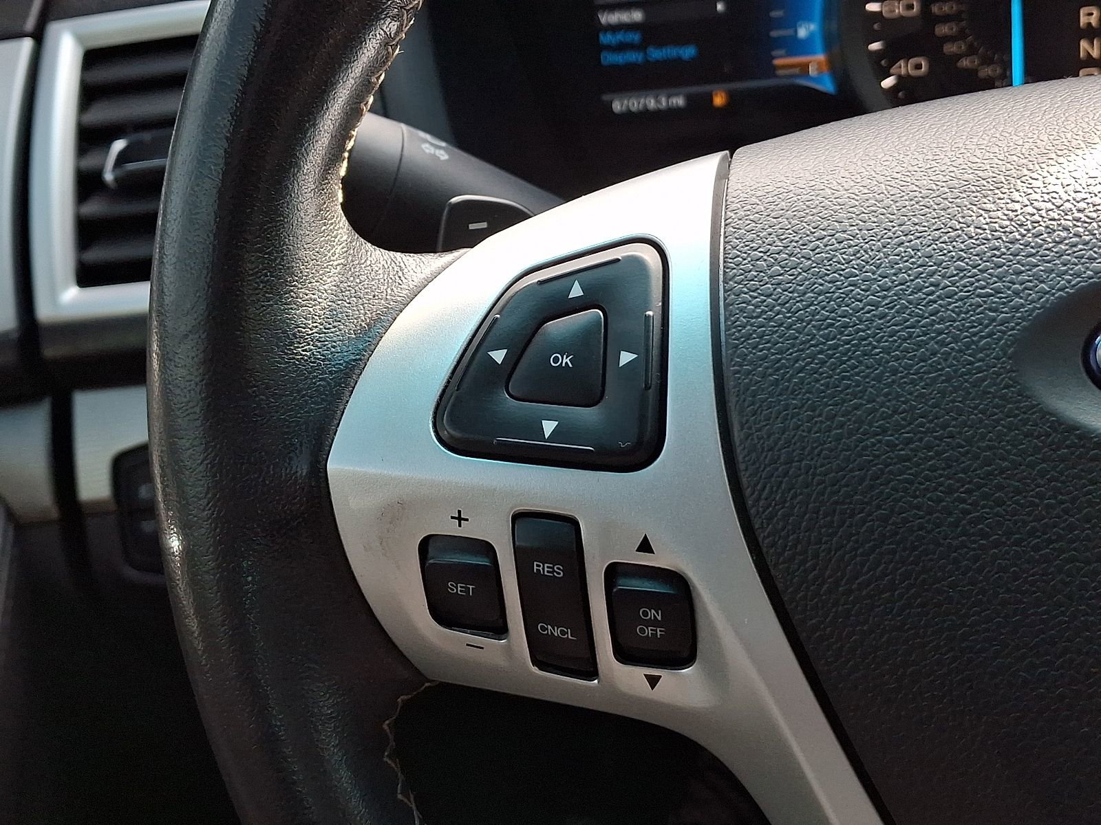 Used 2015 Ford Explorer Sport w/ Equipment Group 401A image 23