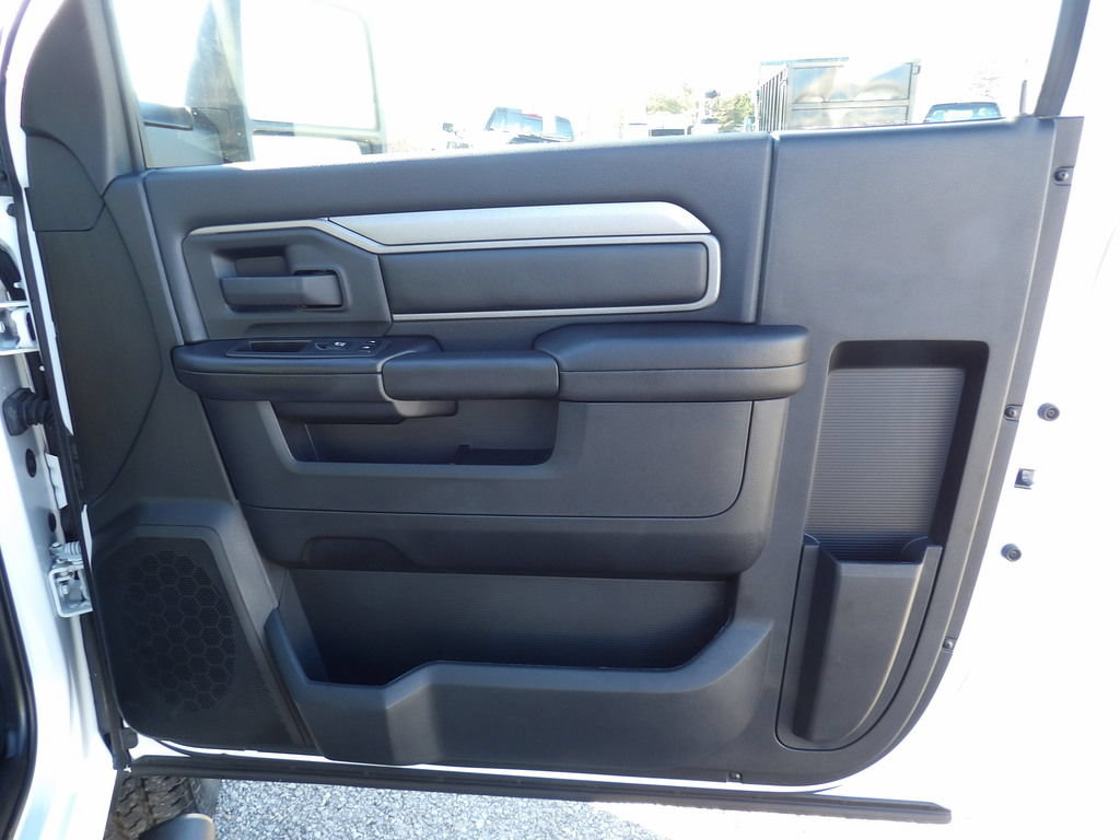 Used 2024 RAM 2500 Tradesman w/ Protection Group AWD/4WD image 29