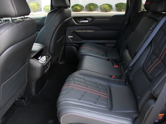 Certified 2025 Nissan Armada PRO-4X AWD/4WD image 22