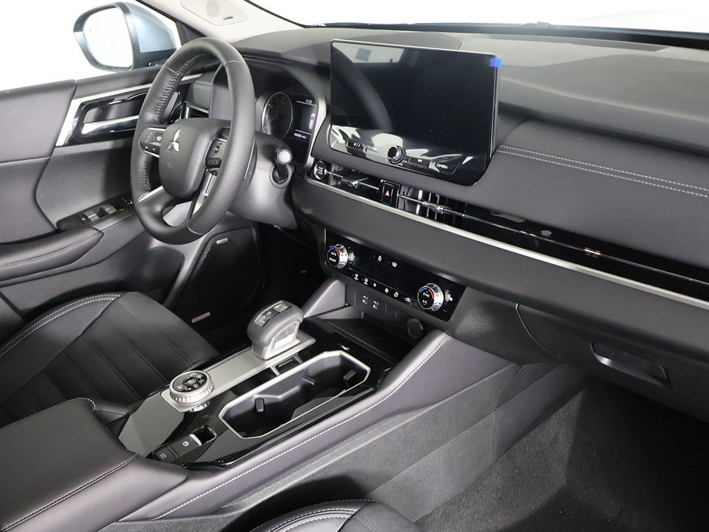 New 2026 Mitsubishi Outlander SE AWD/4WD image 30