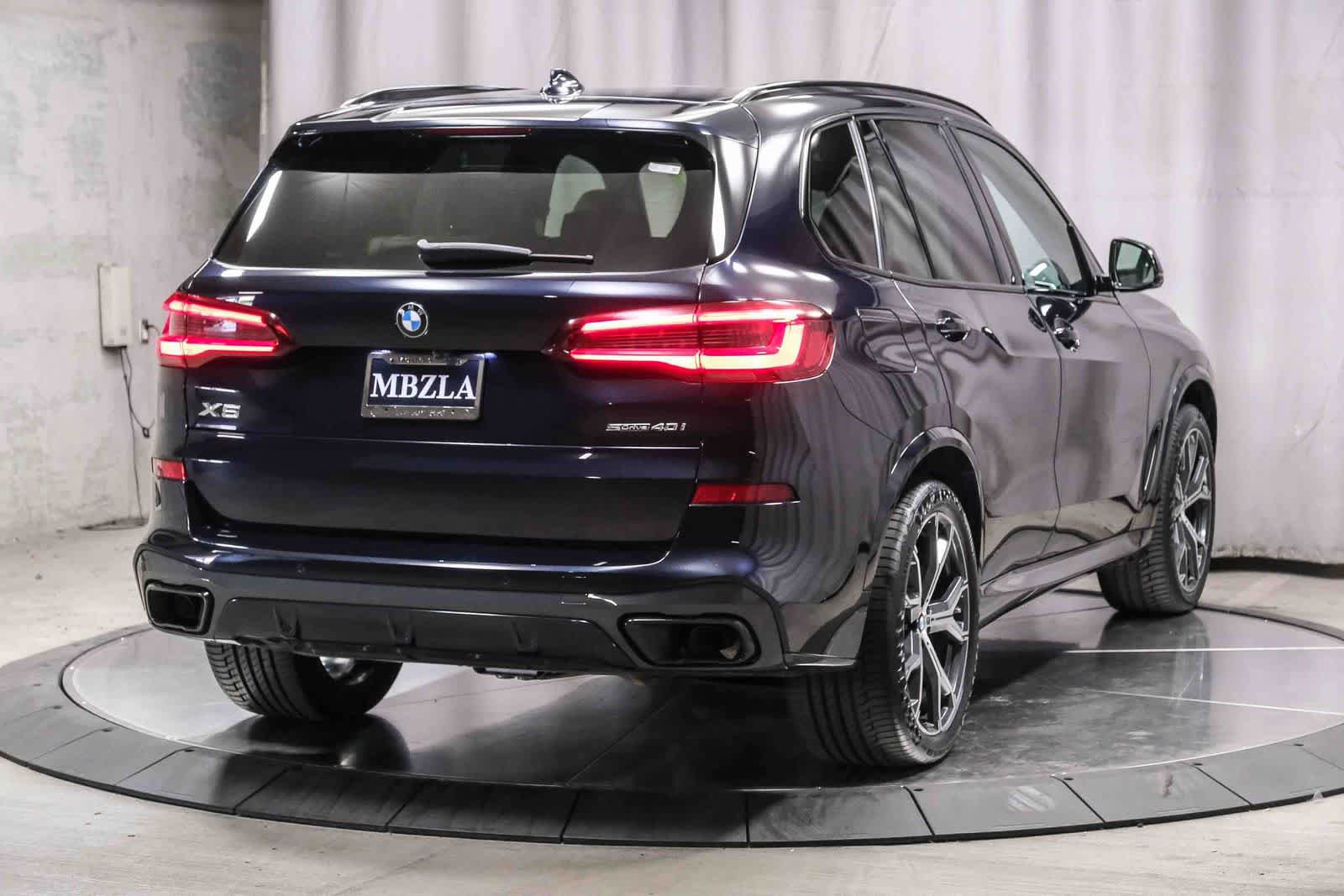 Used 2022 BMW X5 sDrive40i w/ M Sport Package RWD image 4