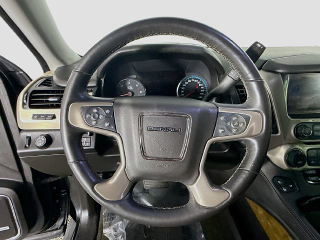 Used 2017 GMC Yukon Denali w/ Open Road Package RWD image 12