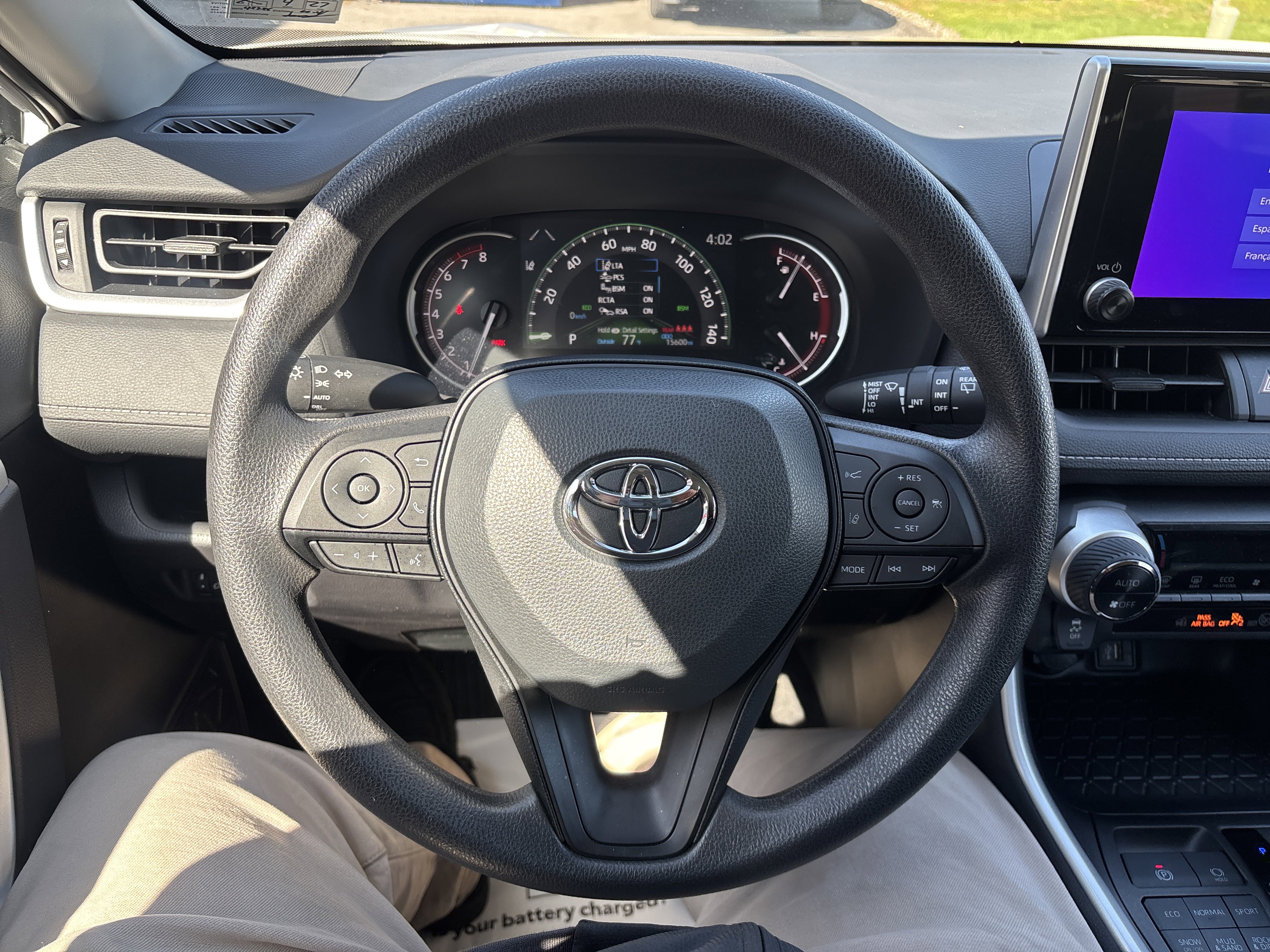 Certified 2025 Toyota RAV4 XLE AWD/4WD image 17
