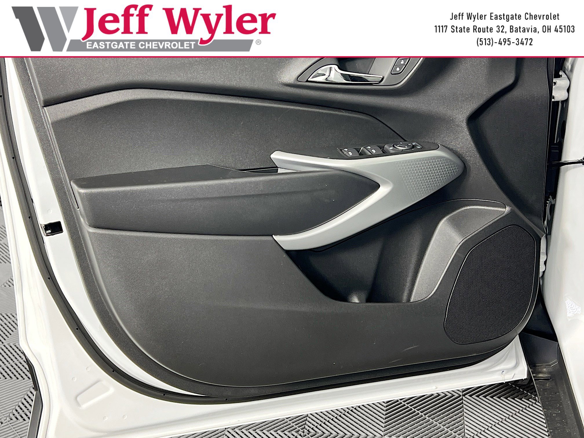 New 2026 Chevrolet Trax RS w/ Sunroof Package FWD image 19