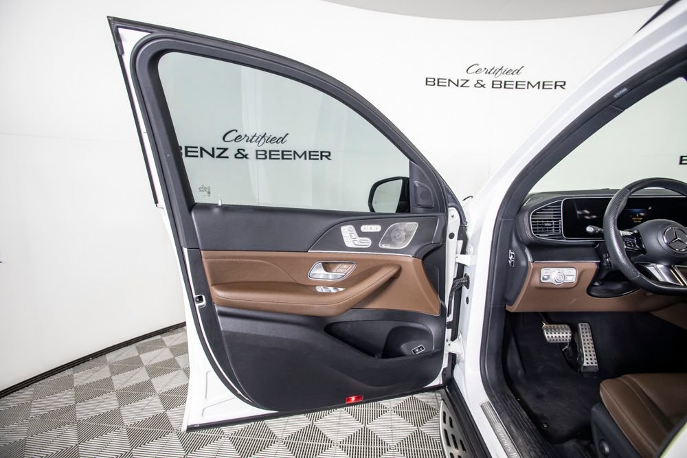 Used 2024 Mercedes-Benz GLS 450 4MATIC image 21