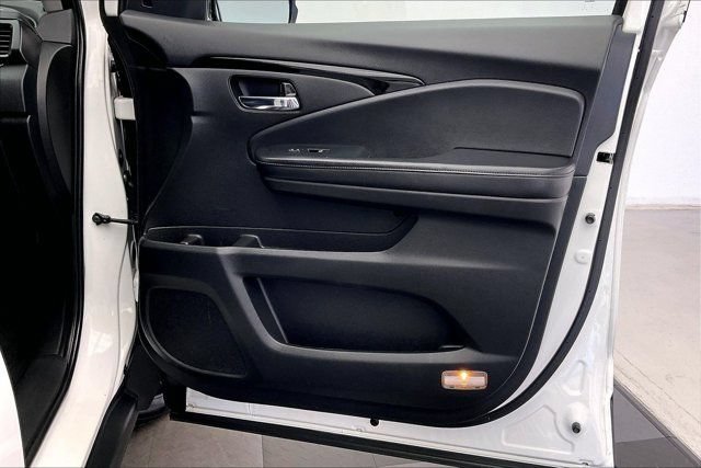 Used 2021 Honda Pilot Touring image 26