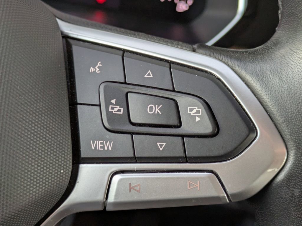 Certified 2024 Volkswagen Jetta SE image 25