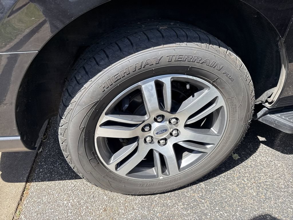 Used 2024 Ford Expedition Max Limited AWD/4WD image 15