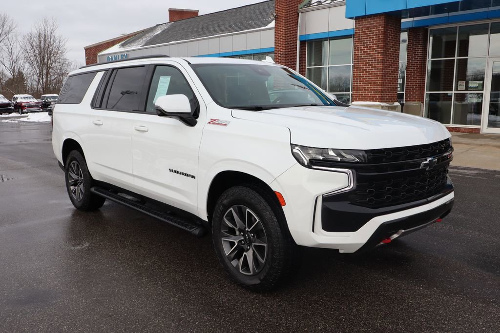 Used 2023 Chevrolet Suburban Z71 w/ Luxury Package image 4