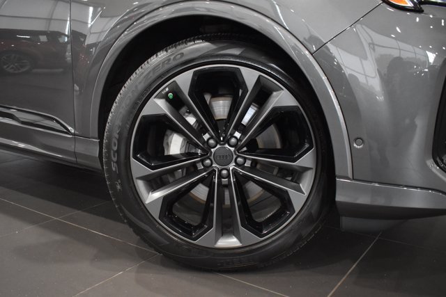 Used 2026 Audi Q7 3.0T Premium Plus w/ Premium Plus Package AWD/4WD image 2