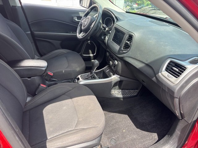 Used 2019 Jeep Compass Sport w/ Tech Group image 9