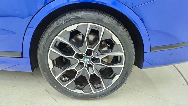 Used 2025 BMW X7 M60i image 67
