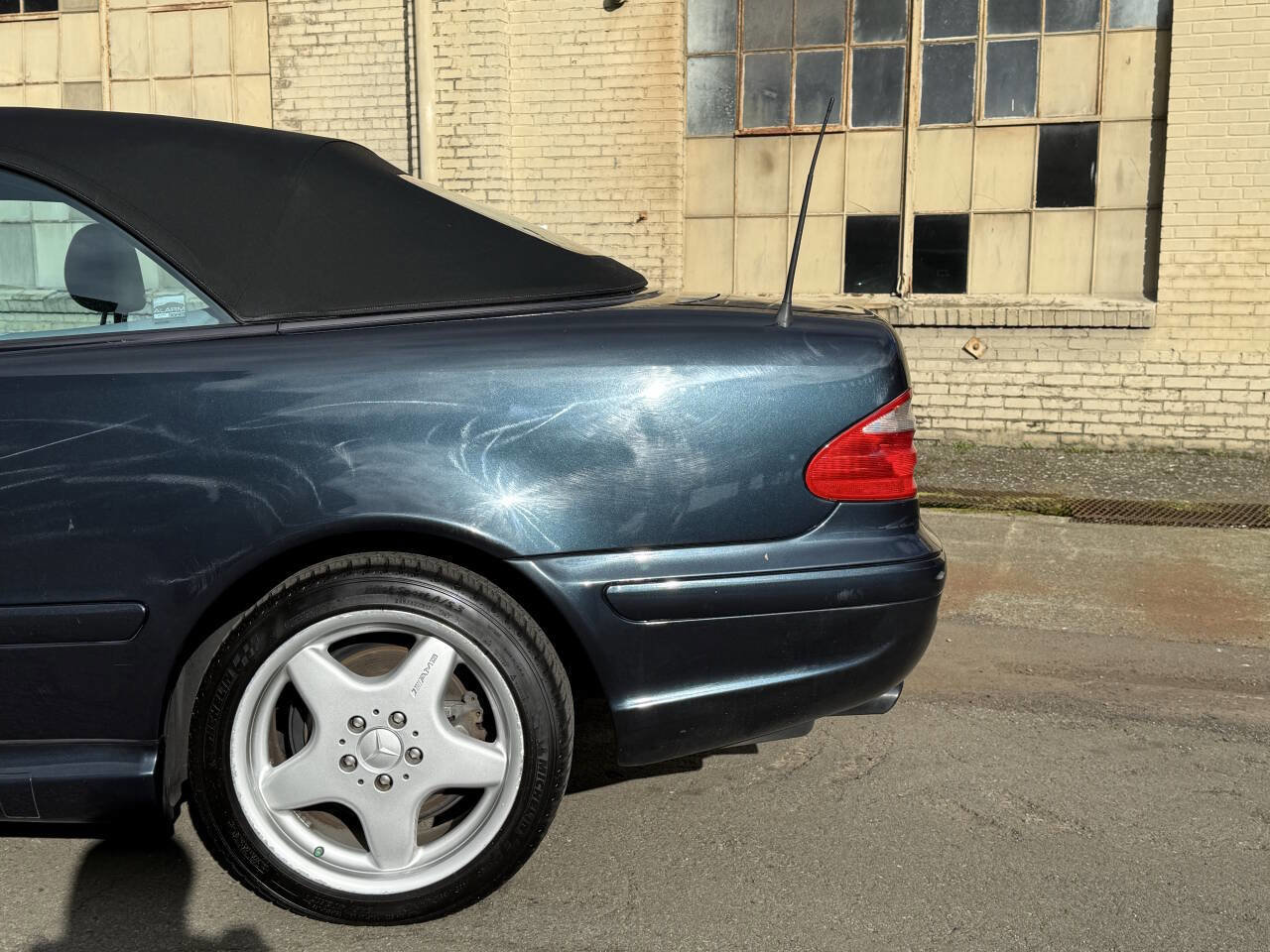 Used 2000 Mercedes-Benz CLK 430 Cabriolet image 20