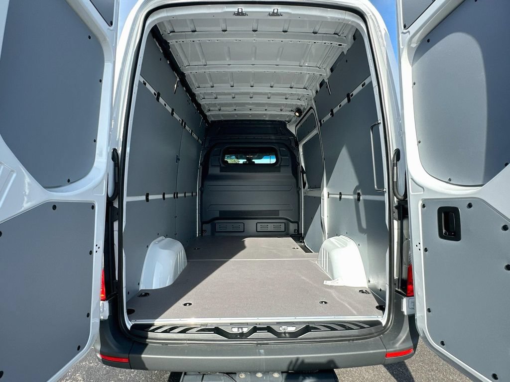 New 2026 Mercedes-Benz Sprinter 2500 image 23