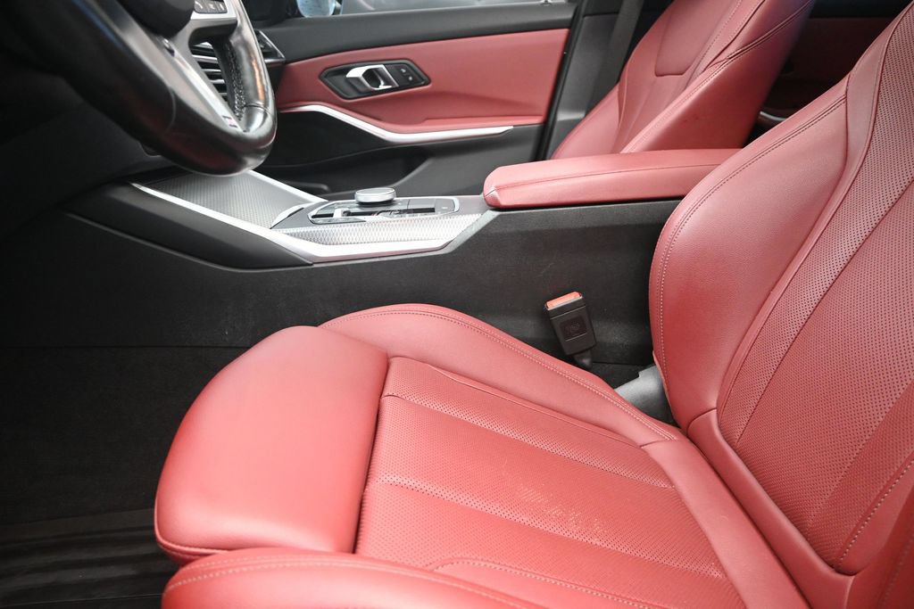 Used 2024 BMW 330i Sedan w/ M Sport Package RWD image 13