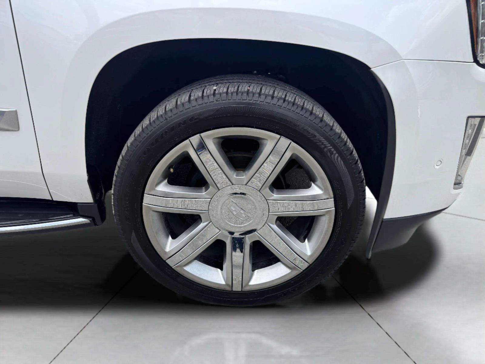 Used 2020 Cadillac Escalade Premium Luxury AWD/4WD image 65