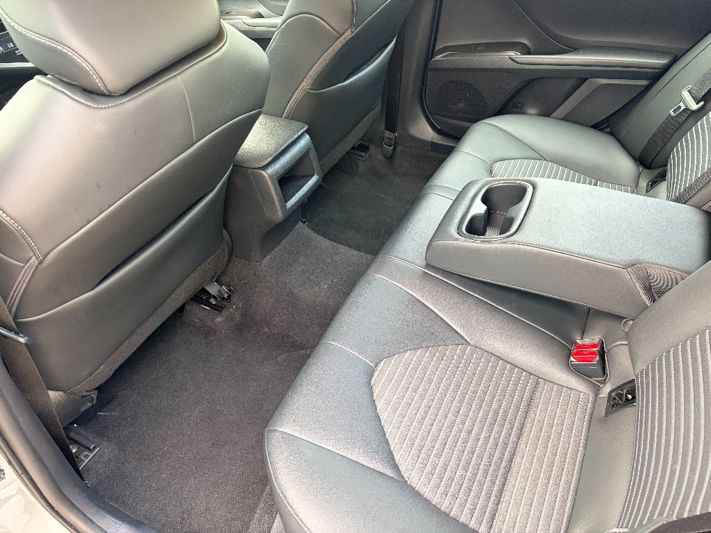 Used 2024 Toyota Camry SE FWD image 24