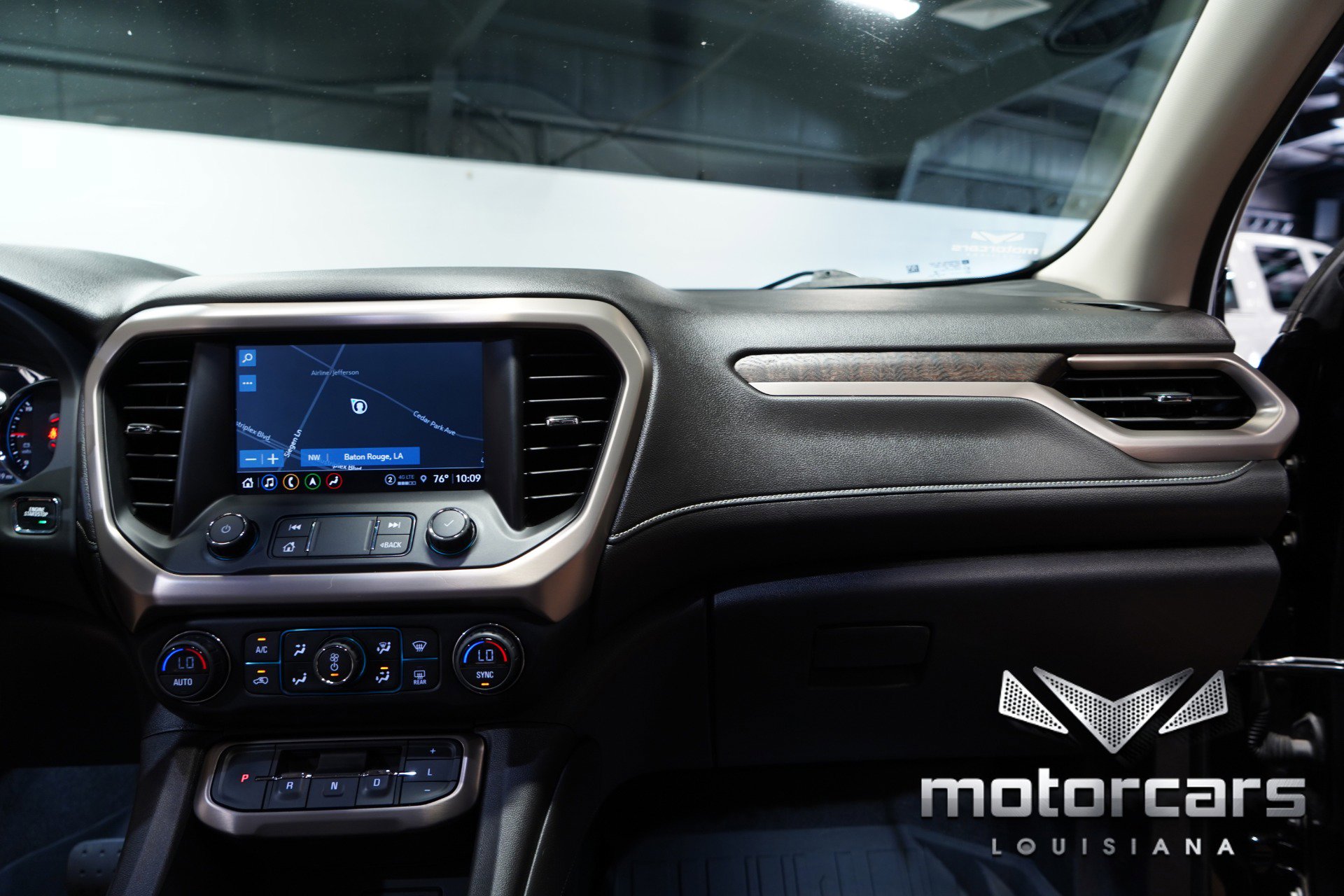 Used 2021 GMC Acadia Denali w/ Denali Technology Package image 33