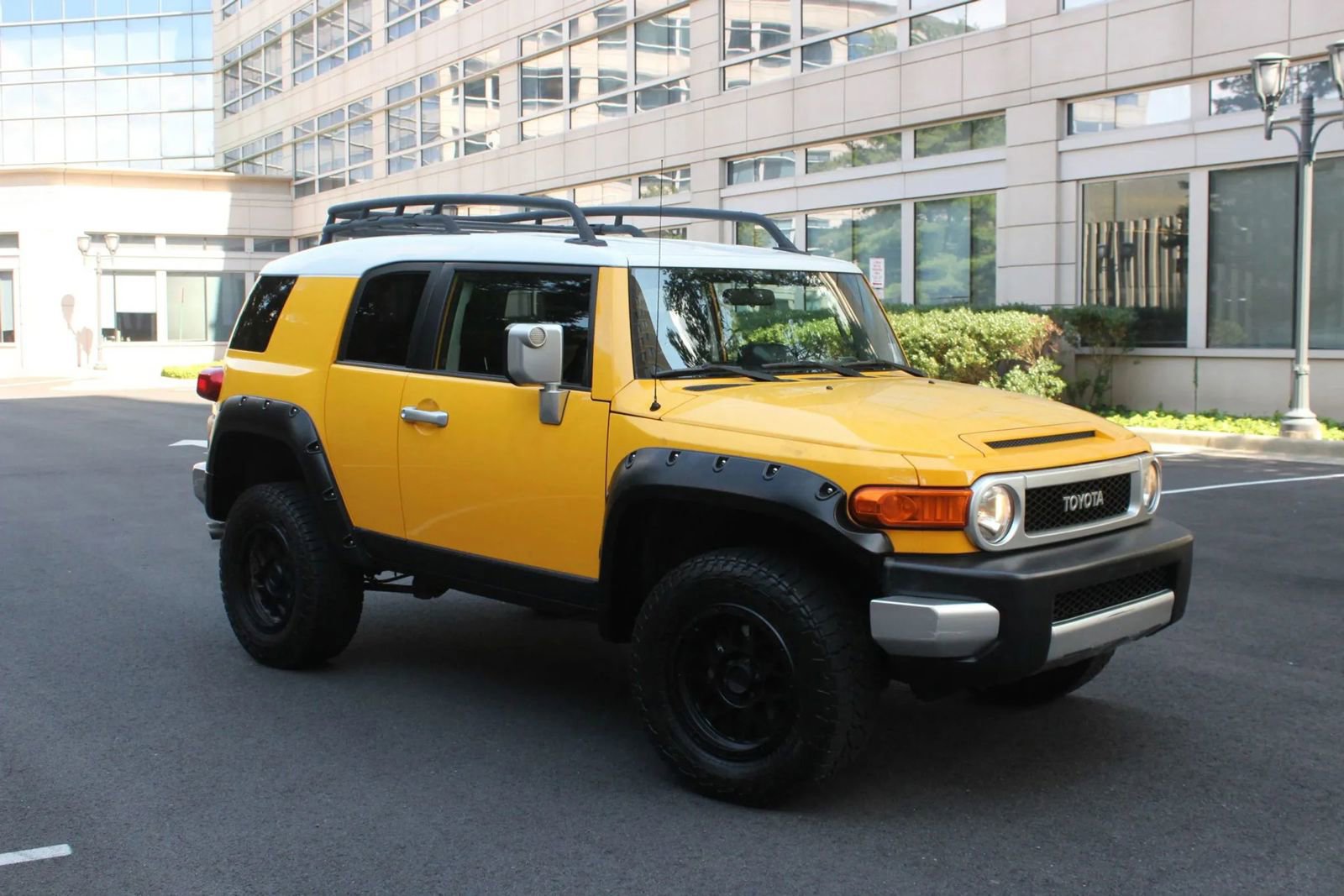 Used 2007 Toyota FJ Cruiser 4WD image 1