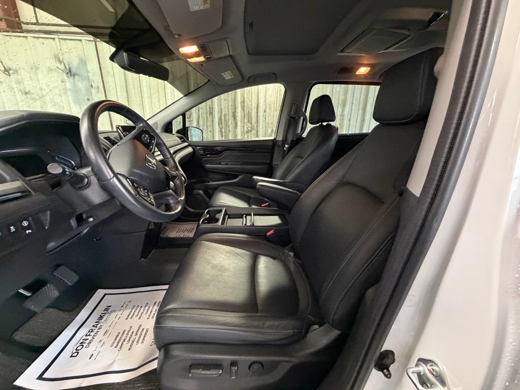 Used 2022 Honda Odyssey Touring image 9