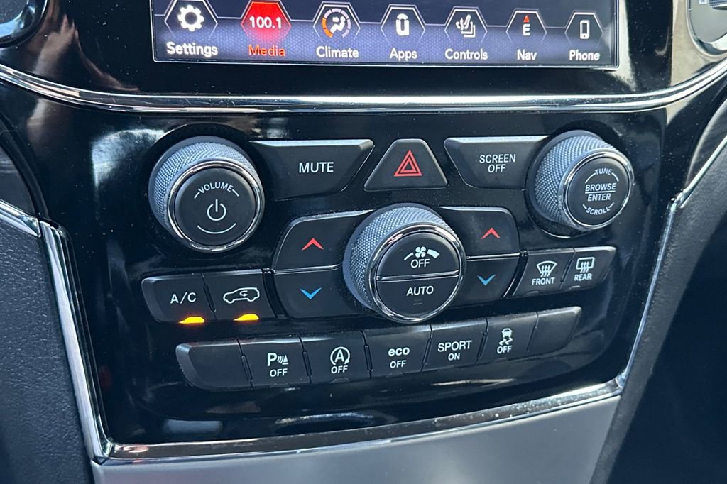 Used 2019 Jeep Grand Cherokee Limited image 18