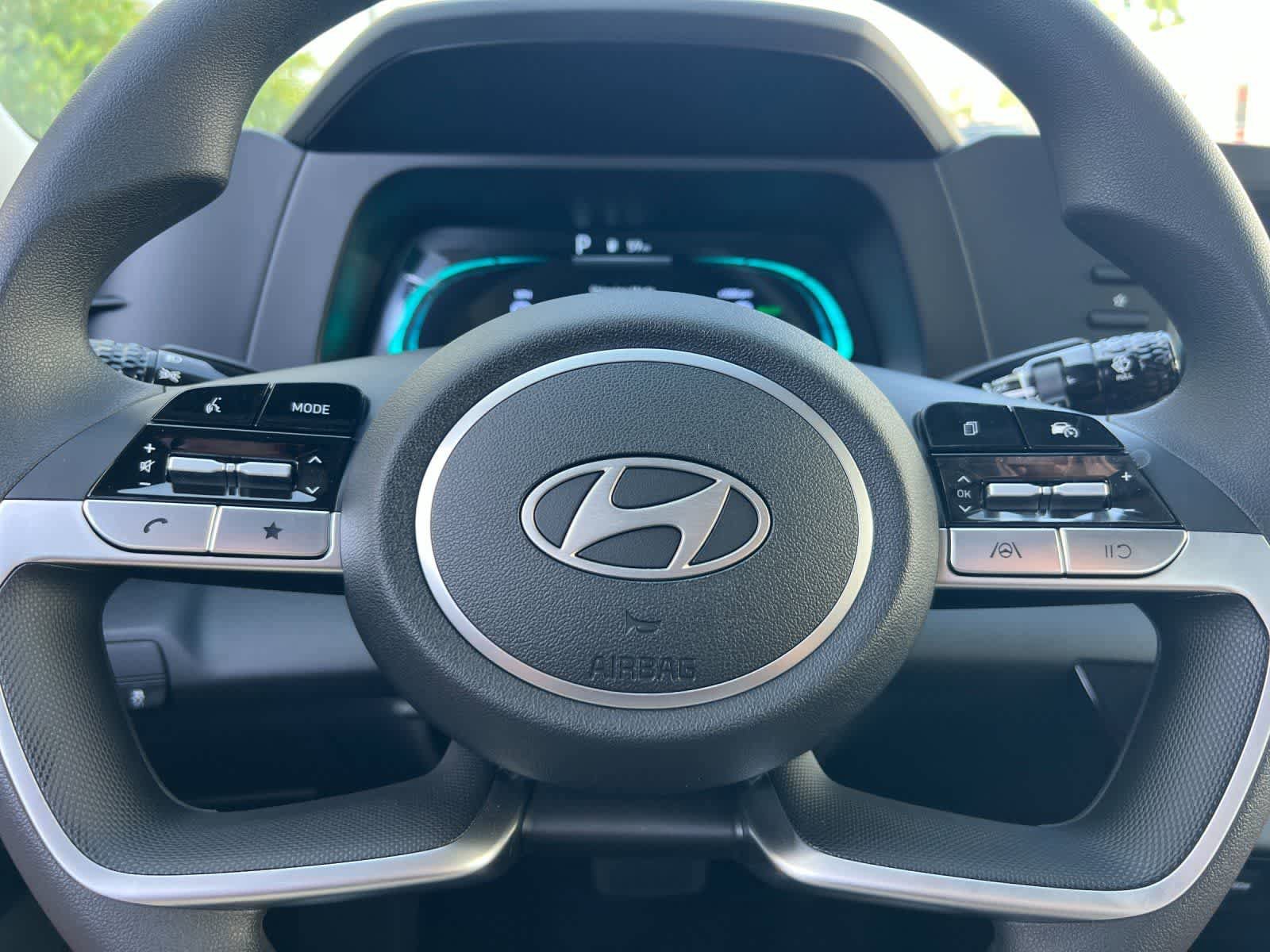New 2025 Hyundai Elantra Blue FWD image 22